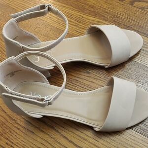 Stylish Cream Ankle Strap Dress Shoes for Kids